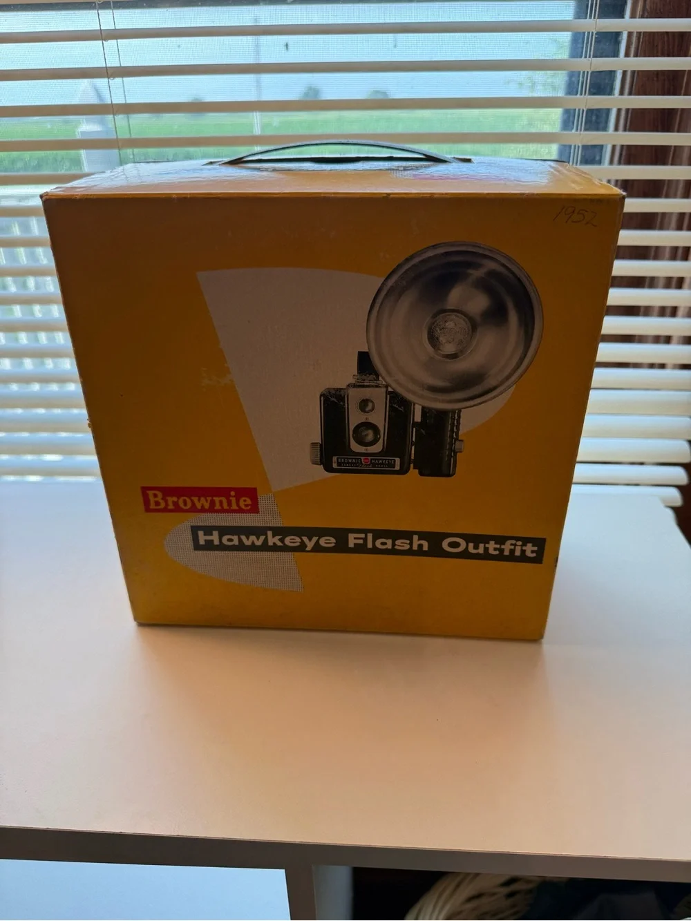 Brownie hawkeye flash